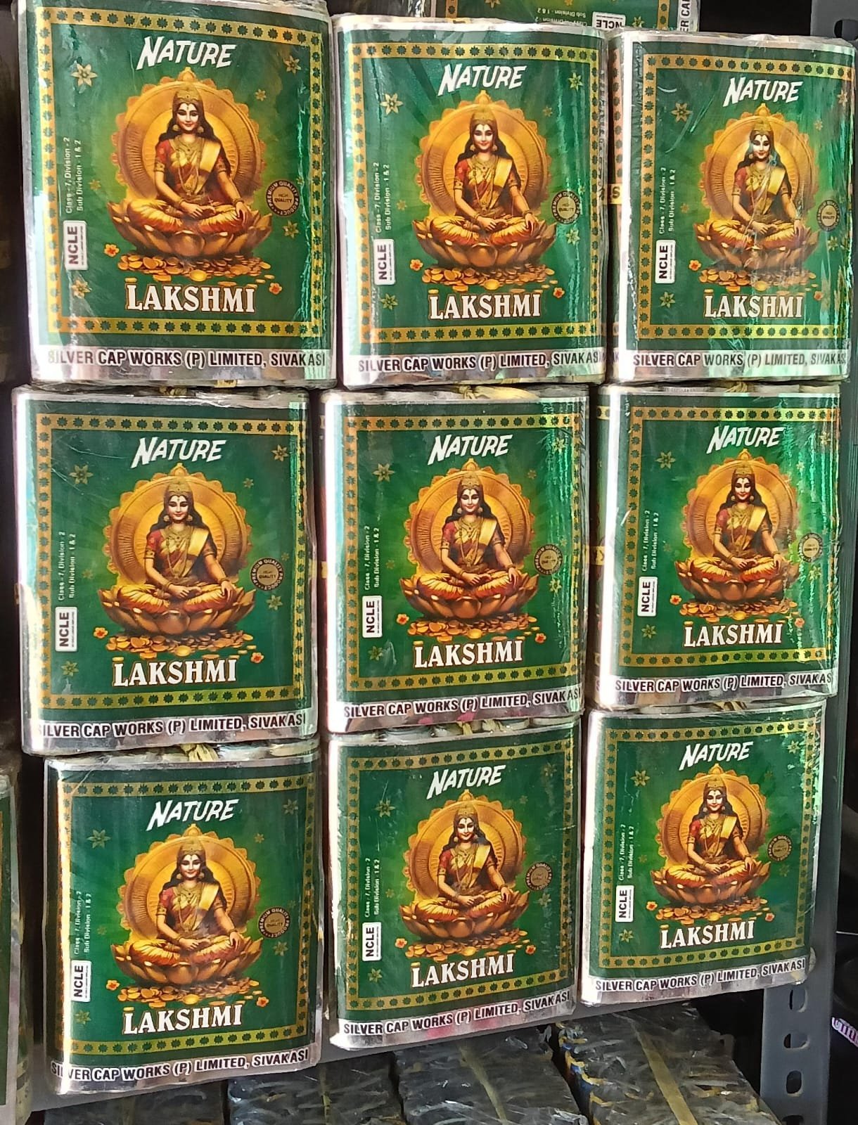 3 1/2 '' Lakshmi